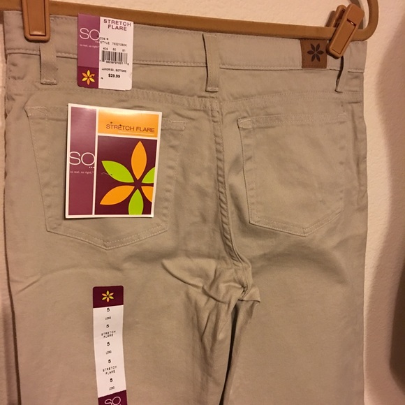 SO stretch flare tan jeans NWT 5 long - Picture 4 of 5